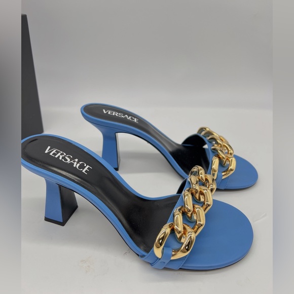 VERSACE Curb LinkBlock Heel Leather Mules - Picture 9 of 14
